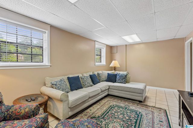 609 CHEROKEE CIRCLE, Birmingham, AL 35242
