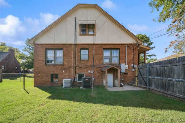 1139 S Canton Avenue, Tulsa, OK 74112