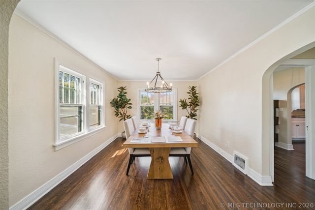 1139 S Canton Avenue, Tulsa, OK 74112