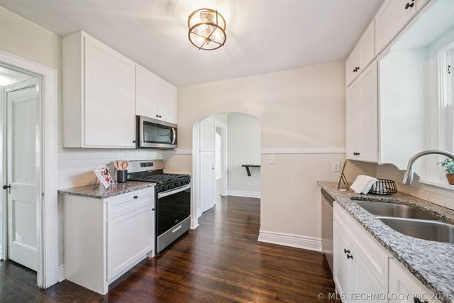 1139 S Canton Avenue, Tulsa, OK 74112