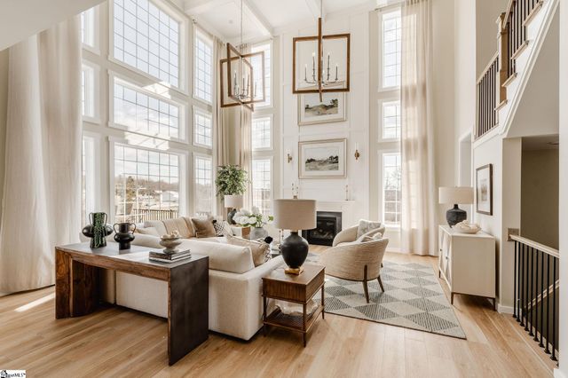 40 Nivie Lane, Simpsonville, SC 29681