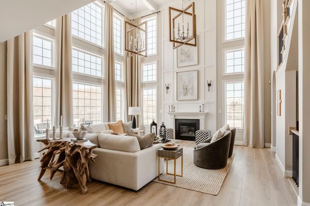 40 Nivie Lane, Simpsonville, SC 29681