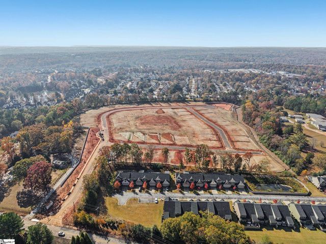 40 Nivie Lane, Simpsonville, SC 29681