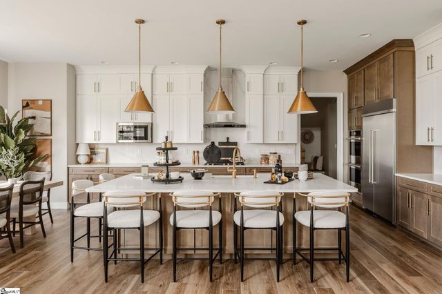 40 Nivie Lane, Simpsonville, SC 29681