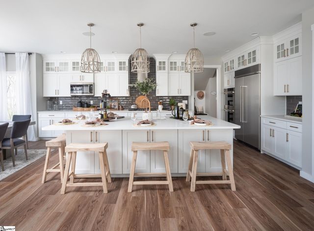 40 Nivie Lane, Simpsonville, SC 29681