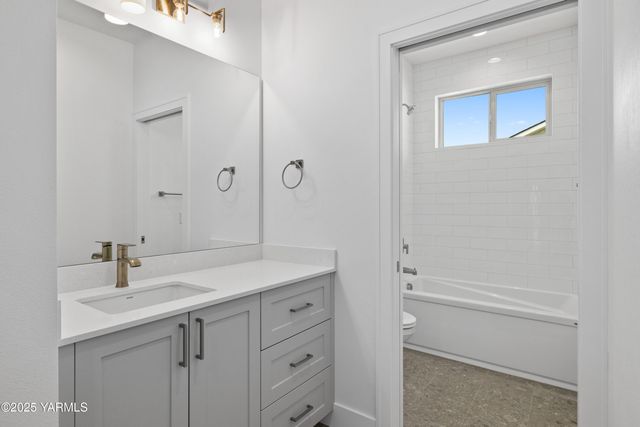 E 204 Ian Ave, Ellensburg, WA 98926