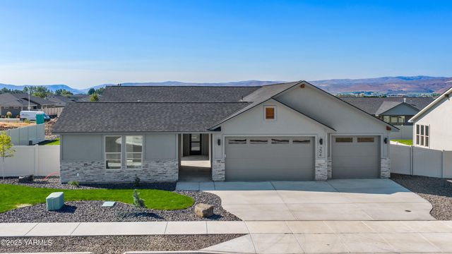 E 204 Ian Ave, Ellensburg, WA 98926