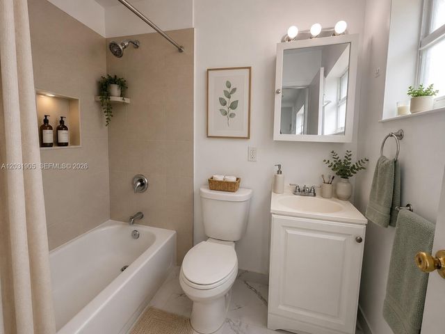 855 W 29th St 12, Hialeah, FL 33012