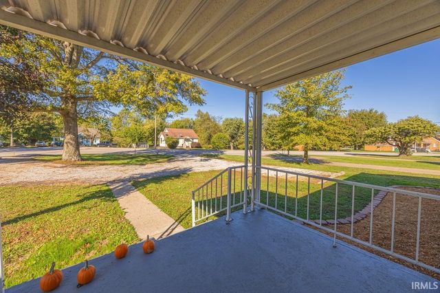 327 N Washington Street, Dale, IN 47523