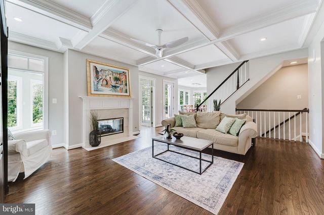9772 THORN BUSH DR, Fairfax Station, VA 22039