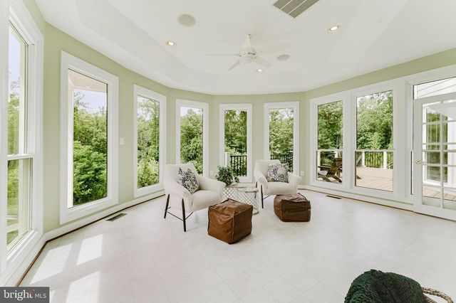9772 THORN BUSH DR, Fairfax Station, VA 22039