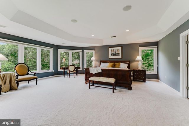 9772 THORN BUSH DR, Fairfax Station, VA 22039