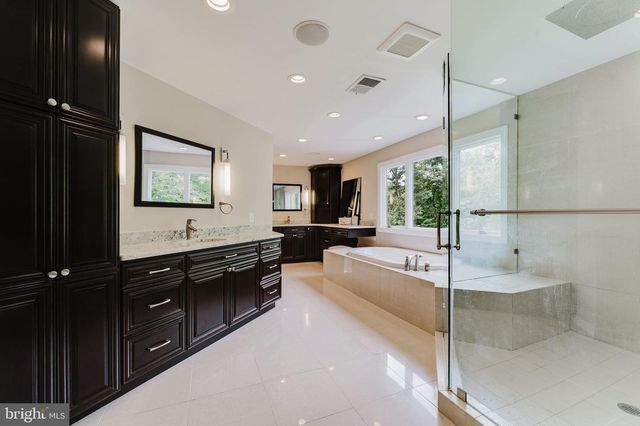 9772 THORN BUSH DR, Fairfax Station, VA 22039