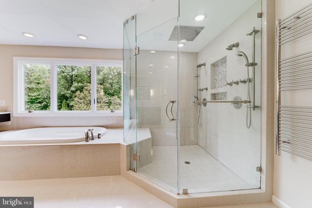 9772 THORN BUSH DR, Fairfax Station, VA 22039