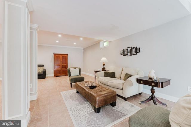 9772 THORN BUSH DR, Fairfax Station, VA 22039