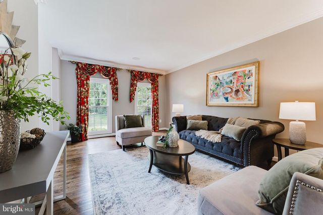 9772 THORN BUSH DR, Fairfax Station, VA 22039