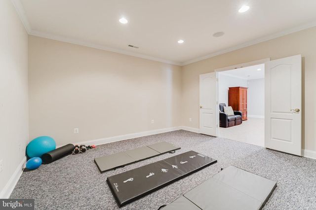 9772 THORN BUSH DR, Fairfax Station, VA 22039