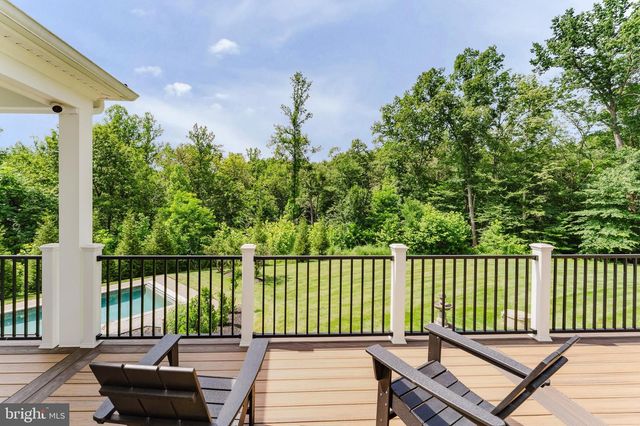 9772 THORN BUSH DR, Fairfax Station, VA 22039