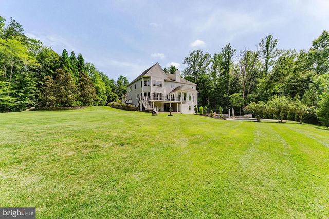 9772 THORN BUSH DR, Fairfax Station, VA 22039