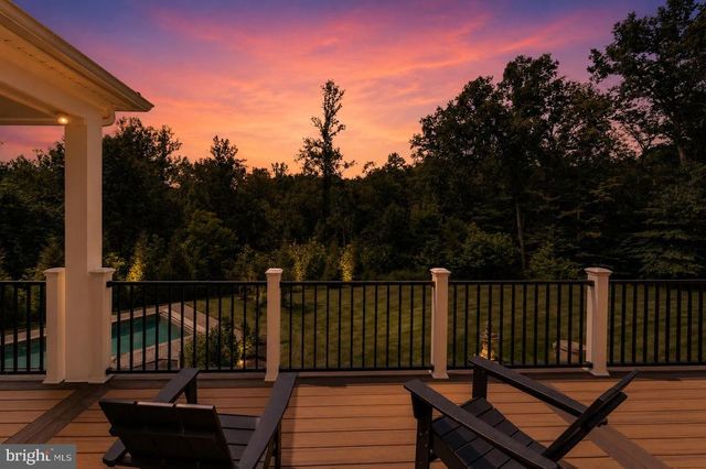 9772 THORN BUSH DR, Fairfax Station, VA 22039