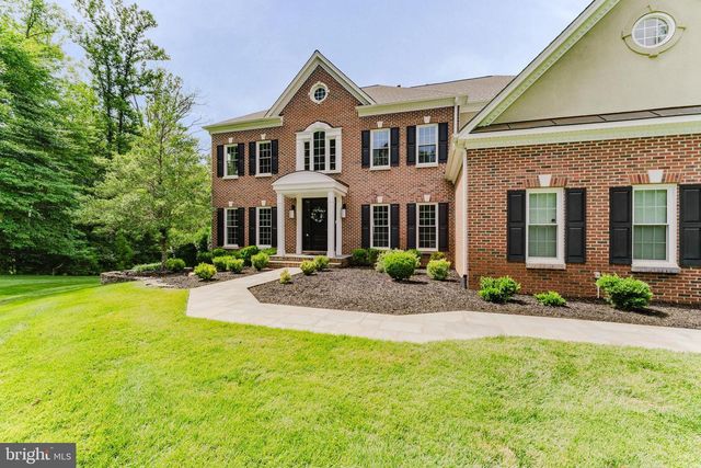 9772 THORN BUSH DR, Fairfax Station, VA 22039