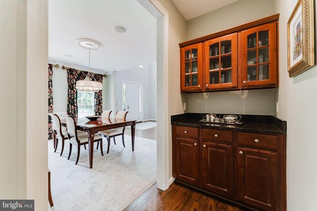 9772 THORN BUSH DR, Fairfax Station, VA 22039
