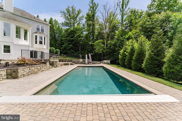 9772 THORN BUSH DR, Fairfax Station, VA 22039
