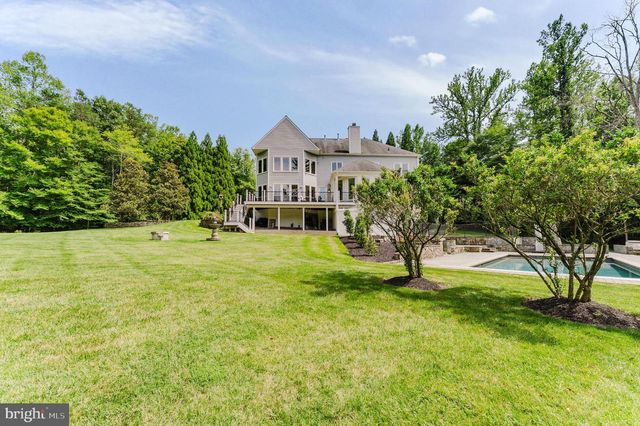 9772 THORN BUSH DR, Fairfax Station, VA 22039