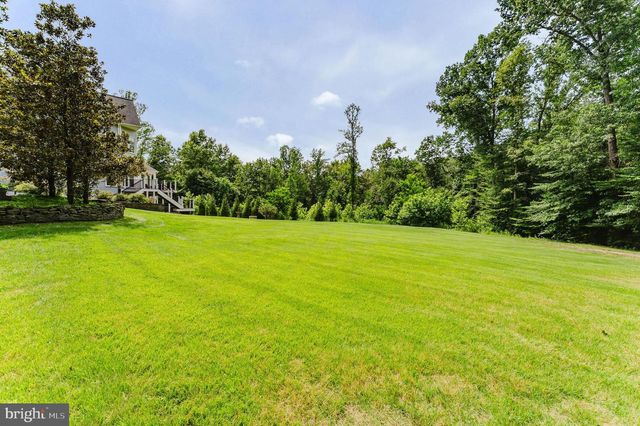 9772 THORN BUSH DR, Fairfax Station, VA 22039