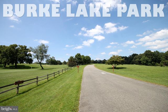 9772 THORN BUSH DR, Fairfax Station, VA 22039
