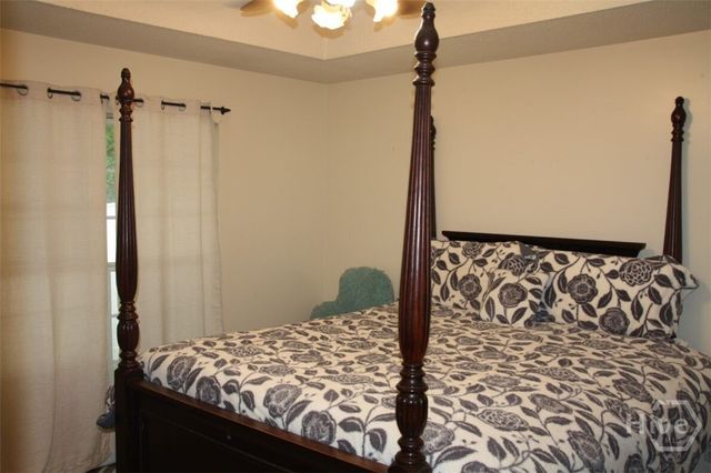 48 W Beaver Lane, Midway, GA 31320