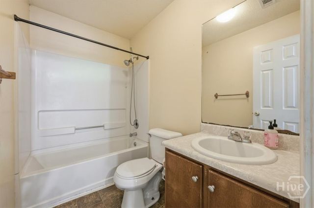 48 W Beaver Lane, Midway, GA 31320