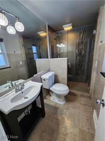 2452 Bromley Road, University Heights, OH 44118