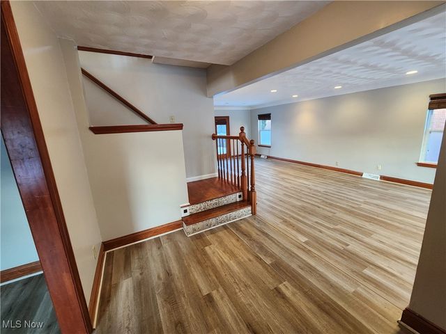 2452 Bromley Road, University Heights, OH 44118