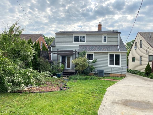 2452 Bromley Road, University Heights, OH 44118