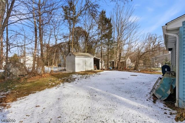 24 Caldwell Rd, West Milford Twp., NJ 07421