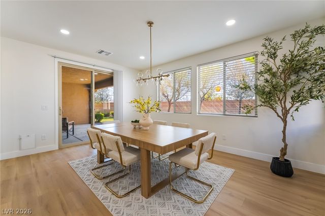8584 South Garnet Lake Avenue, Las Vegas, NV 89113