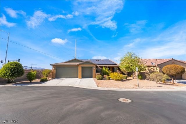 8584 South Garnet Lake Avenue, Las Vegas, NV 89113