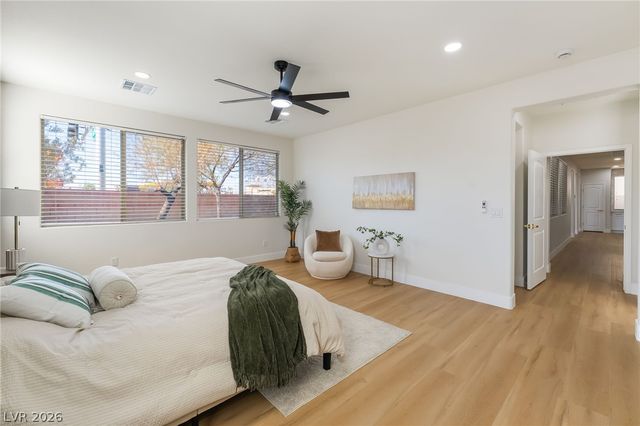 8584 South Garnet Lake Avenue, Las Vegas, NV 89113