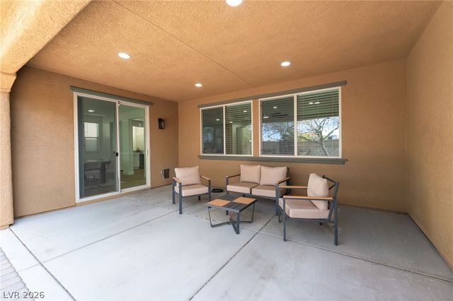 8584 South Garnet Lake Avenue, Las Vegas, NV 89113