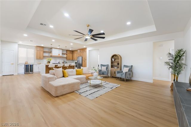 8584 South Garnet Lake Avenue, Las Vegas, NV 89113