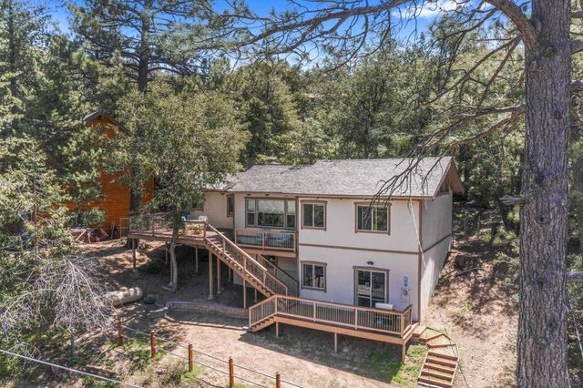 27720 Saunders Meadow Rd, Idyllwild, CA 92549