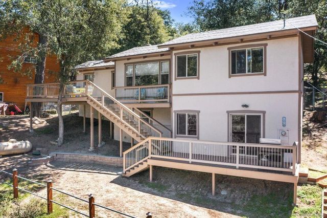 27720 Saunders Meadow Rd, Idyllwild, CA 92549