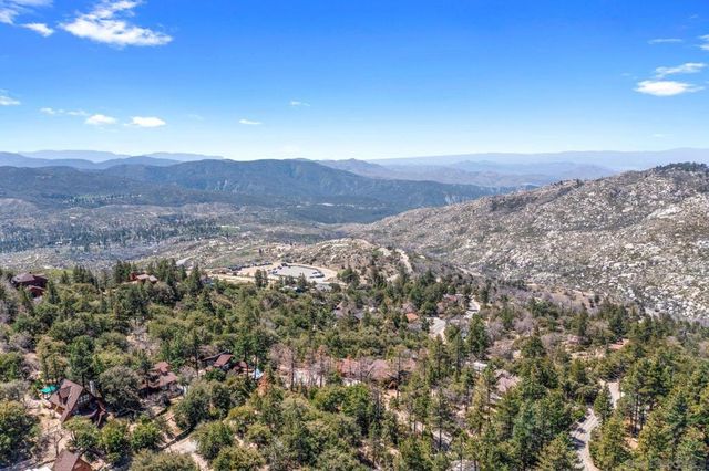 27720 Saunders Meadow Rd, Idyllwild, CA 92549