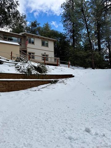 27720 Saunders Meadow Rd, Idyllwild, CA 92549