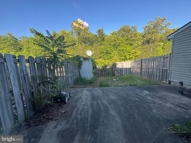9947 MATTI HILL CT, Fredericksburg, VA 22408