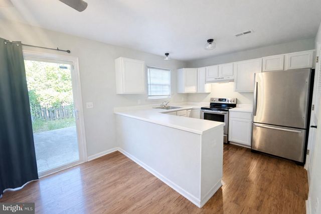 9947 MATTI HILL CT, Fredericksburg, VA 22408