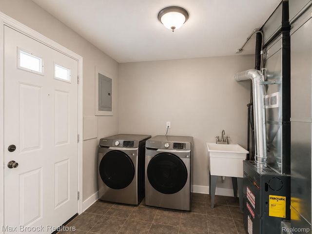 11418 Yosemite Street, Detroit, MI 48204