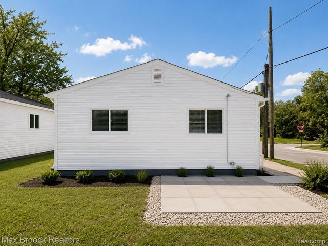 11418 Yosemite Street, Detroit, MI 48204