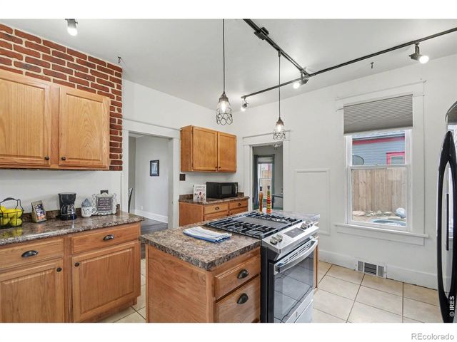 1121 12th Avenue, Greeley, CO 80631